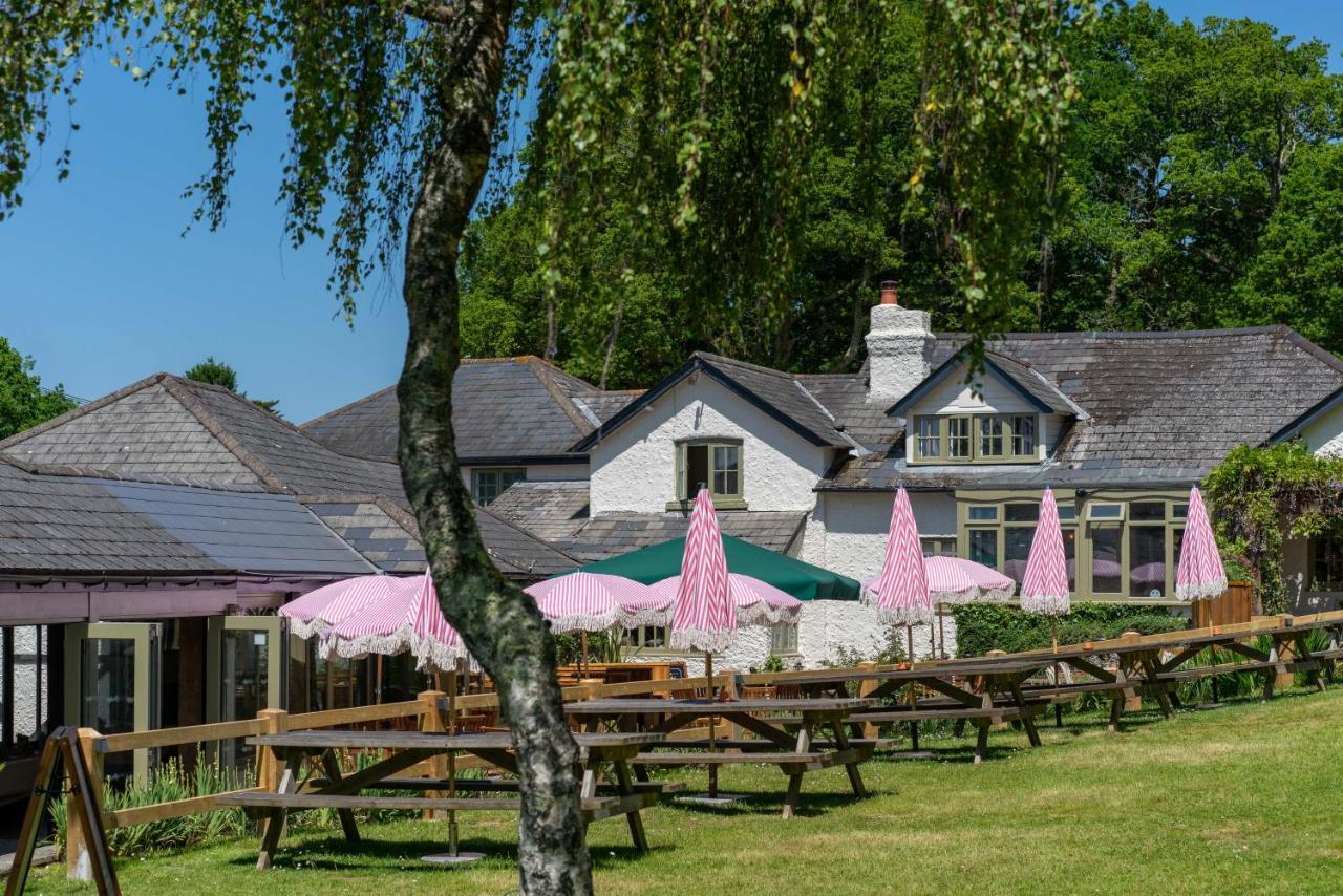 High Corner Inn Godshill  エクステリア 写真