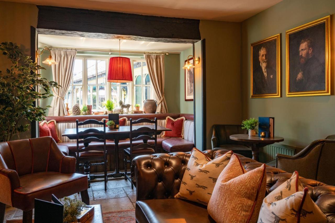 High Corner Inn Godshill  エクステリア 写真