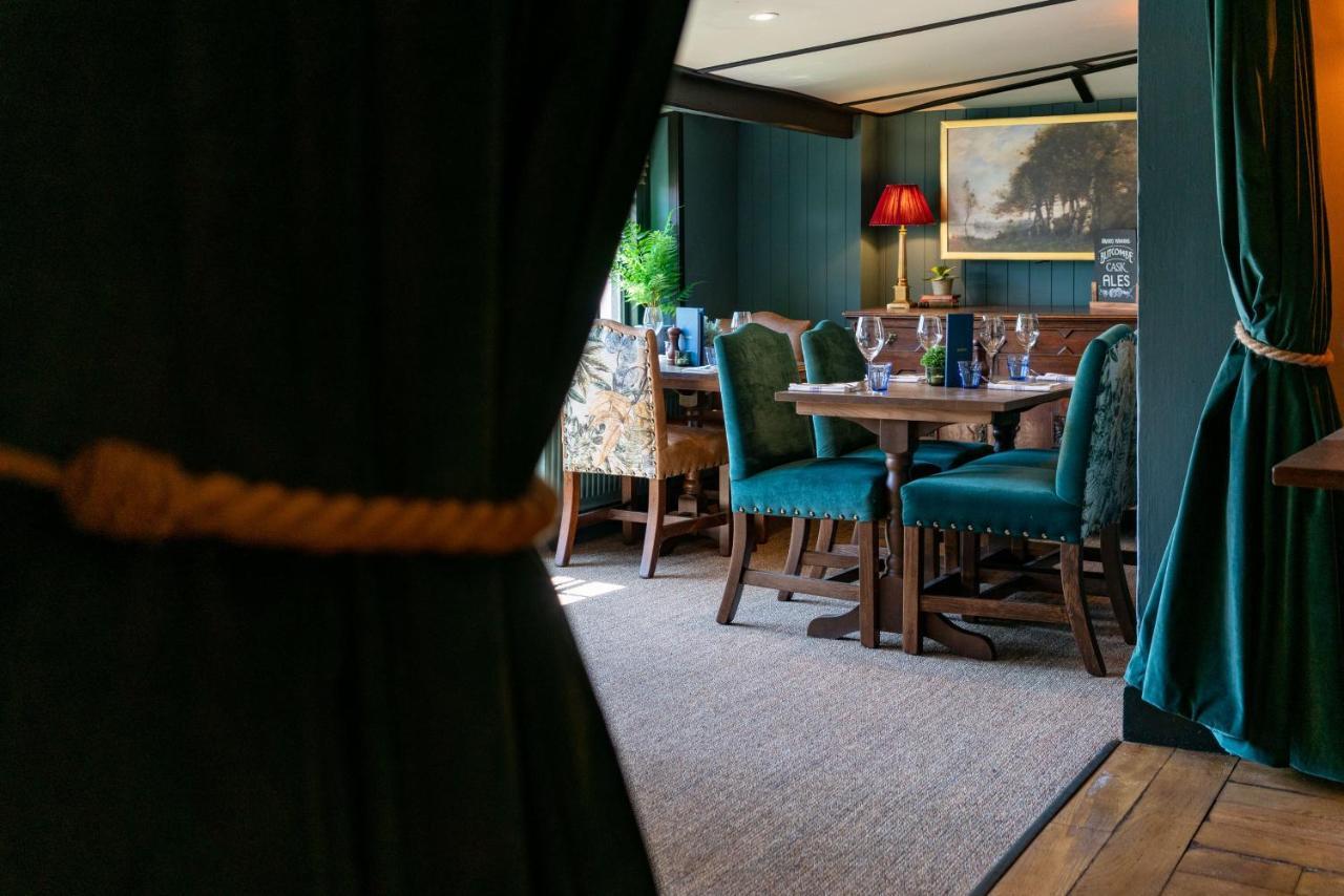 High Corner Inn Godshill  エクステリア 写真