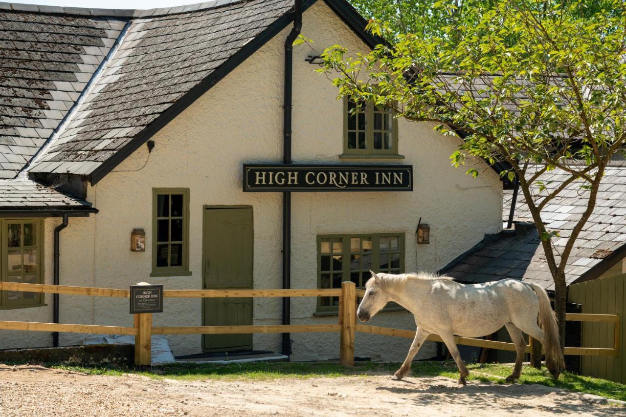 High Corner Inn Godshill  エクステリア 写真