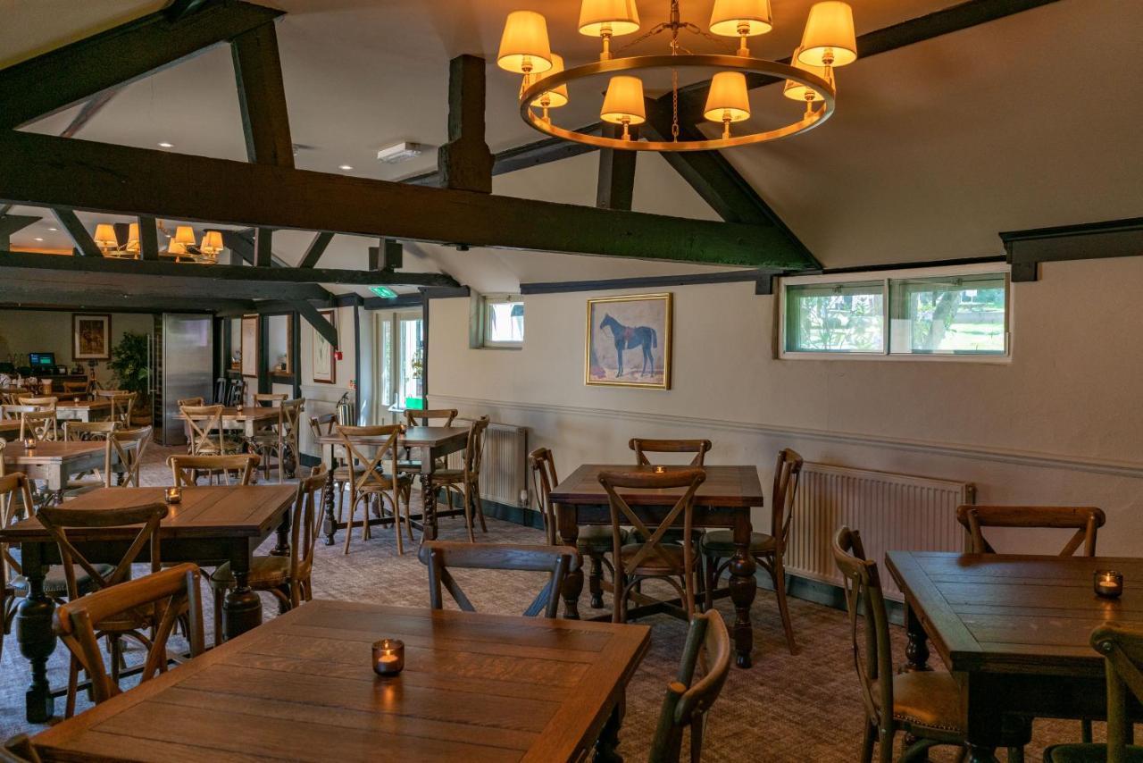 High Corner Inn Godshill  エクステリア 写真