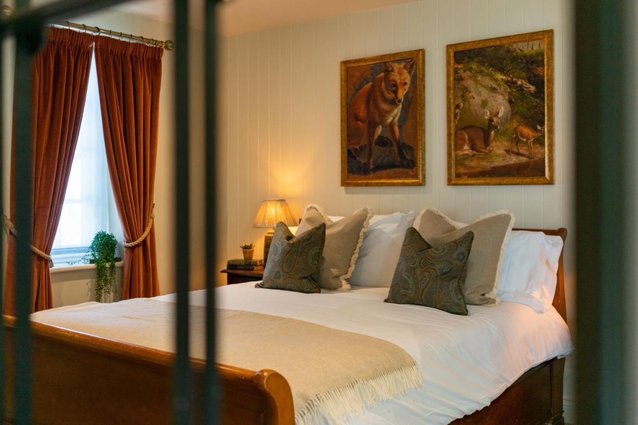 High Corner Inn Godshill  エクステリア 写真