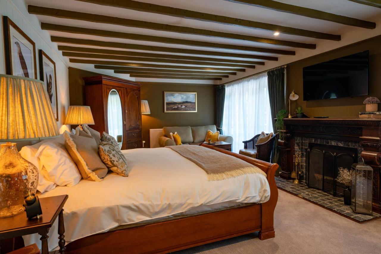 High Corner Inn Godshill  エクステリア 写真